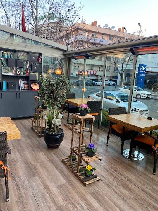 Sezin Cafe & Bistro
