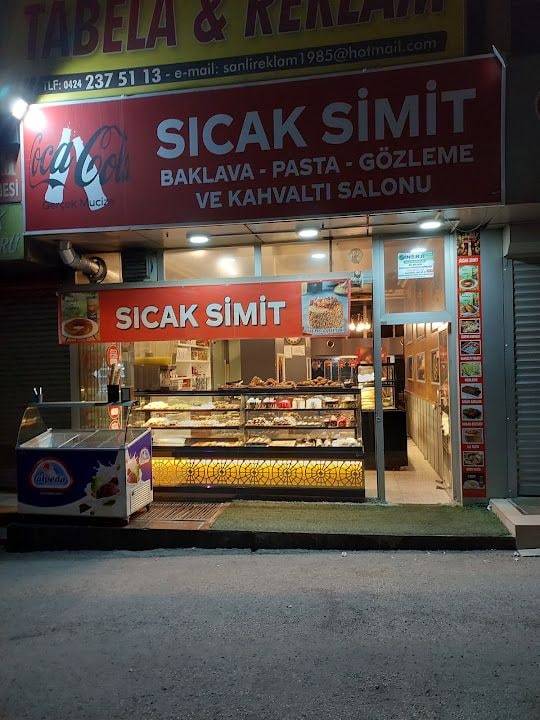 Sıcak Simit Kahvaltı Salonu