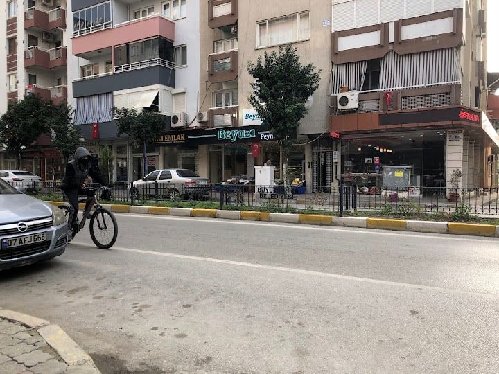 Simge Pastanesi