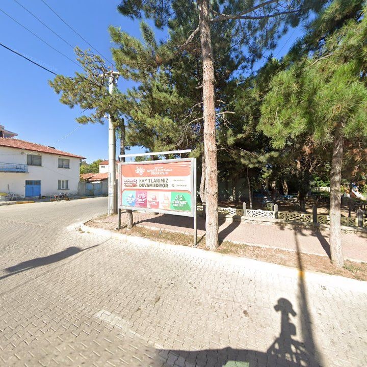 Sinanpasa Belediyesi Aile Cay Bahçesi