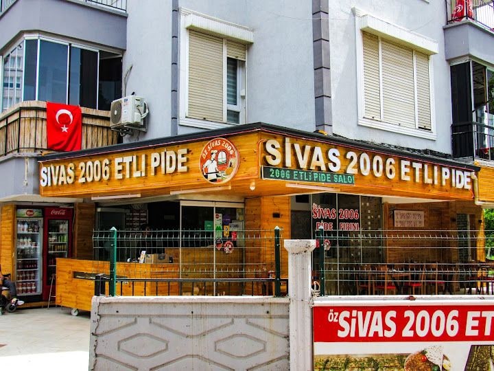Sivas 2006 Antalya Uncalı Etli Pide - Kıymalı Pide Restoranı