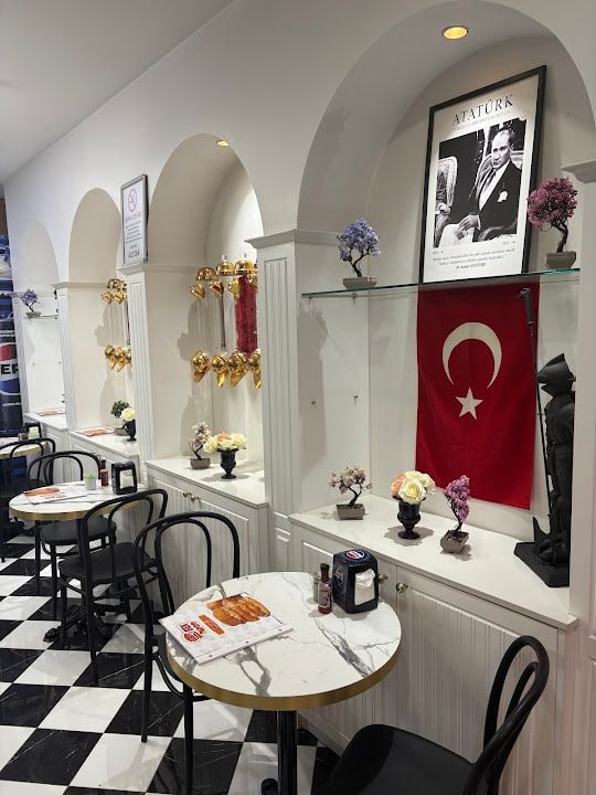 SOFT ISLAK HAMBURGER ve SOKAK LEZZETLERİ