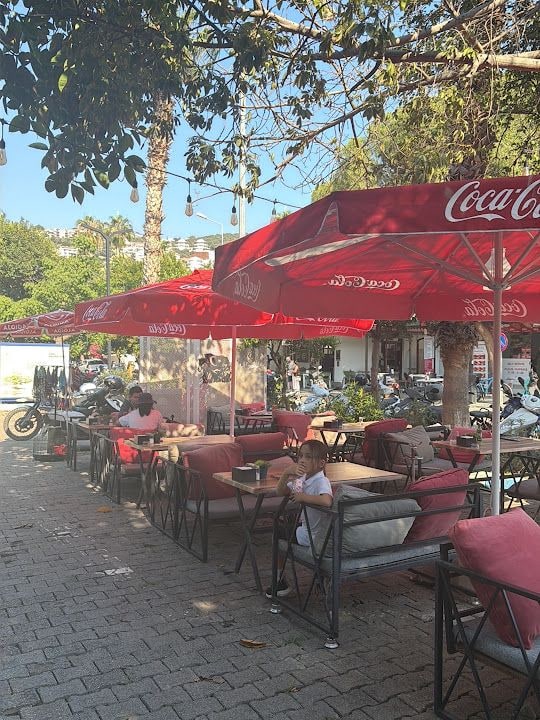 Sokak Lezzetleri & Cağ Kebabı & Nargile & Shisha & Hookah