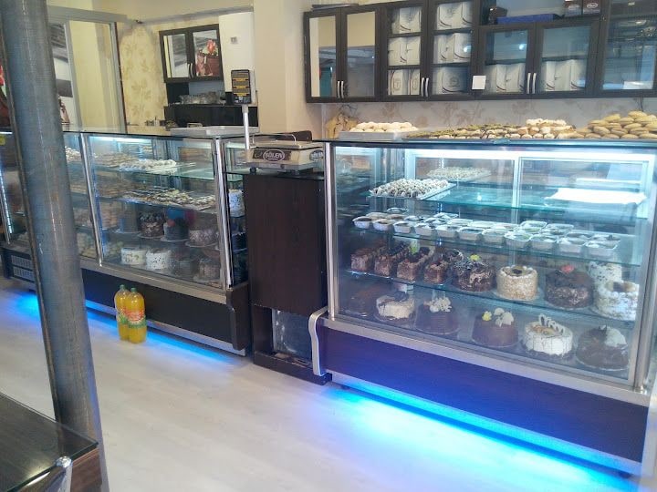 Şölen pastanesi