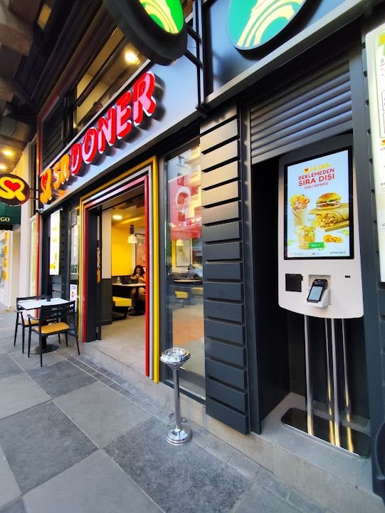 Sr Döner Tunalı Hilmi