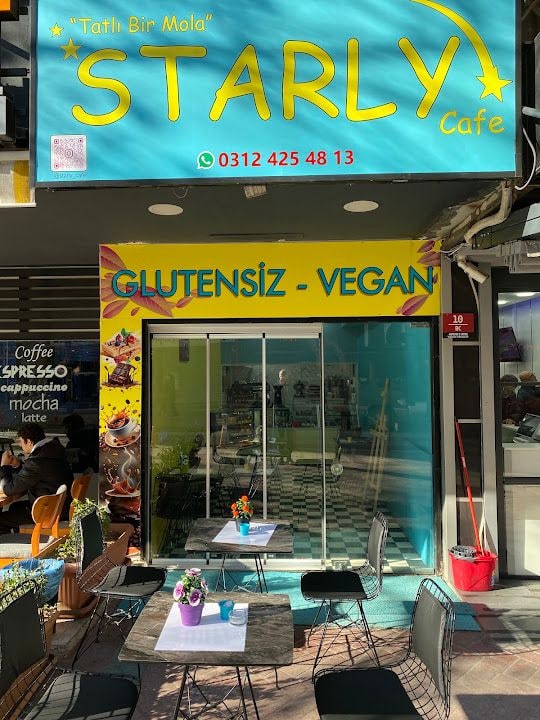 Starly Cafe