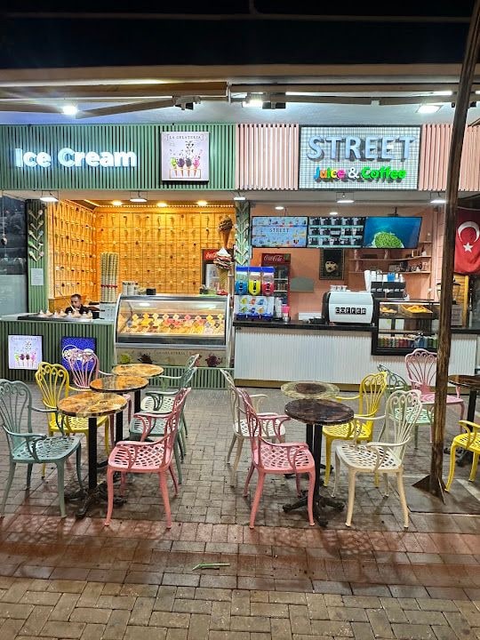 Street İce Cream Juice & Coffee