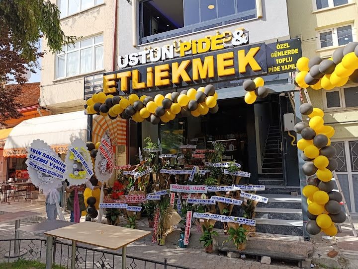 Şuhut Üstün Pide Lahmacun Salonu