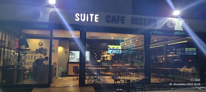 Suite Cafe Bistro