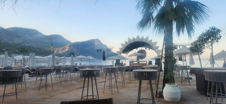 Supple Beach Club