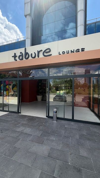 Tabure Lounge