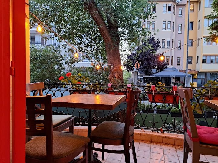 Tante Rosa Coffee Garden