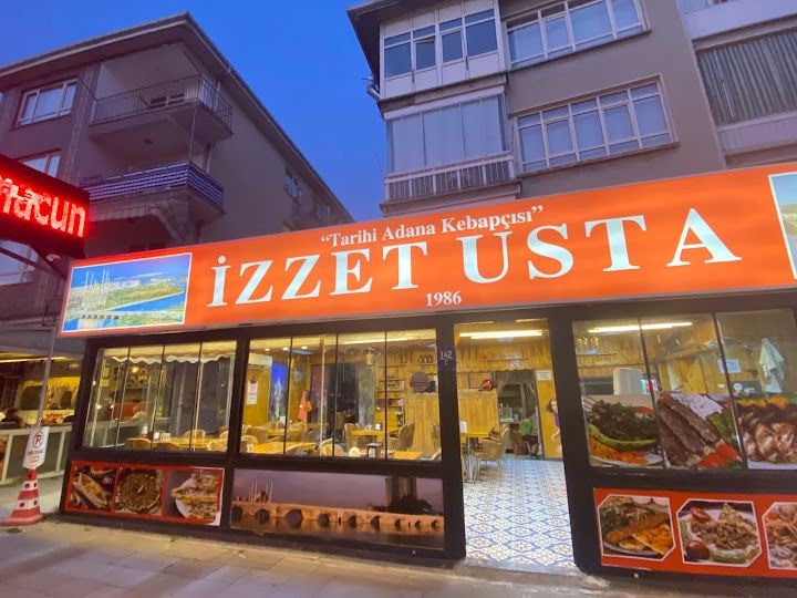 Tarihi Adana kebapçısı İzzet usta