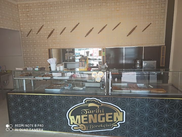 Tarihi Mengen Börekçisi