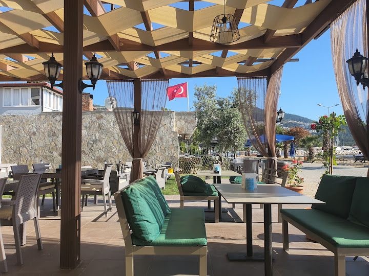 Taş Cafe & Restaurant