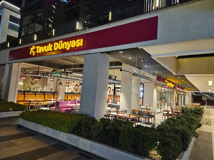 Tavuk Dünyası Parkora Avm