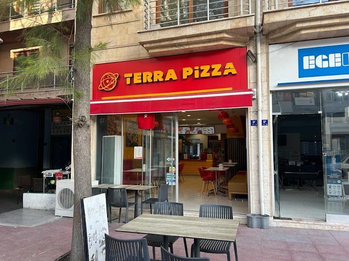 Terra Pizza - Kuşadası Cumhuriyet