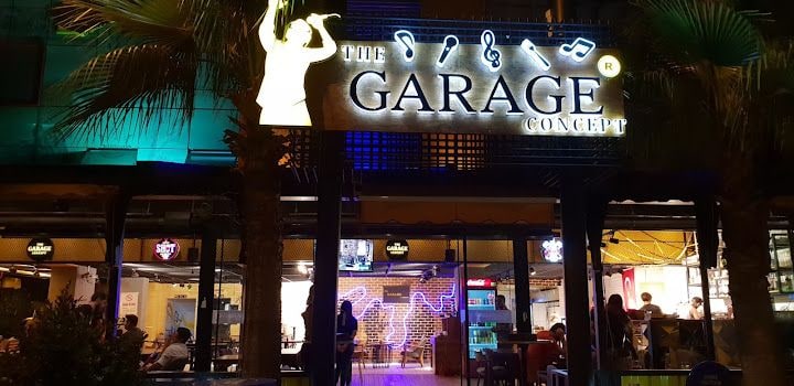The GARAGE Concept CAFE &Karaoke