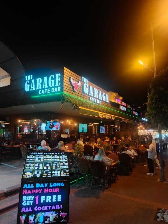 The Garage Restaurant & Bar