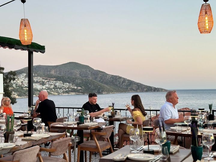 The Leaves Terrace Restaurant