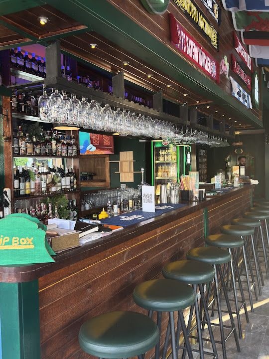 The Old Green House Irısh Pub