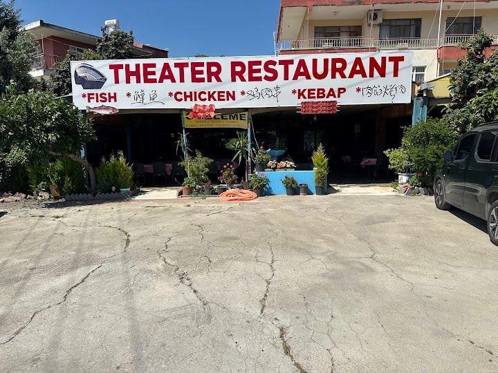 Theatre Restoran