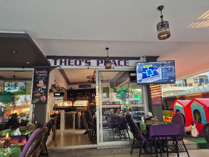 Theo's Place Restaurant & Bar