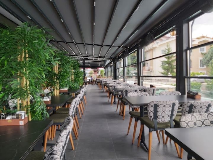 Thoth Cafe & Bistro