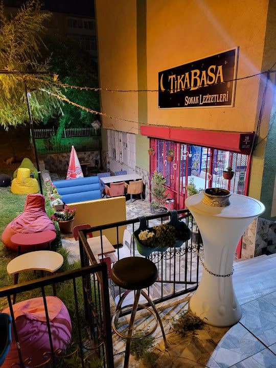 Tıka Basa Pilav