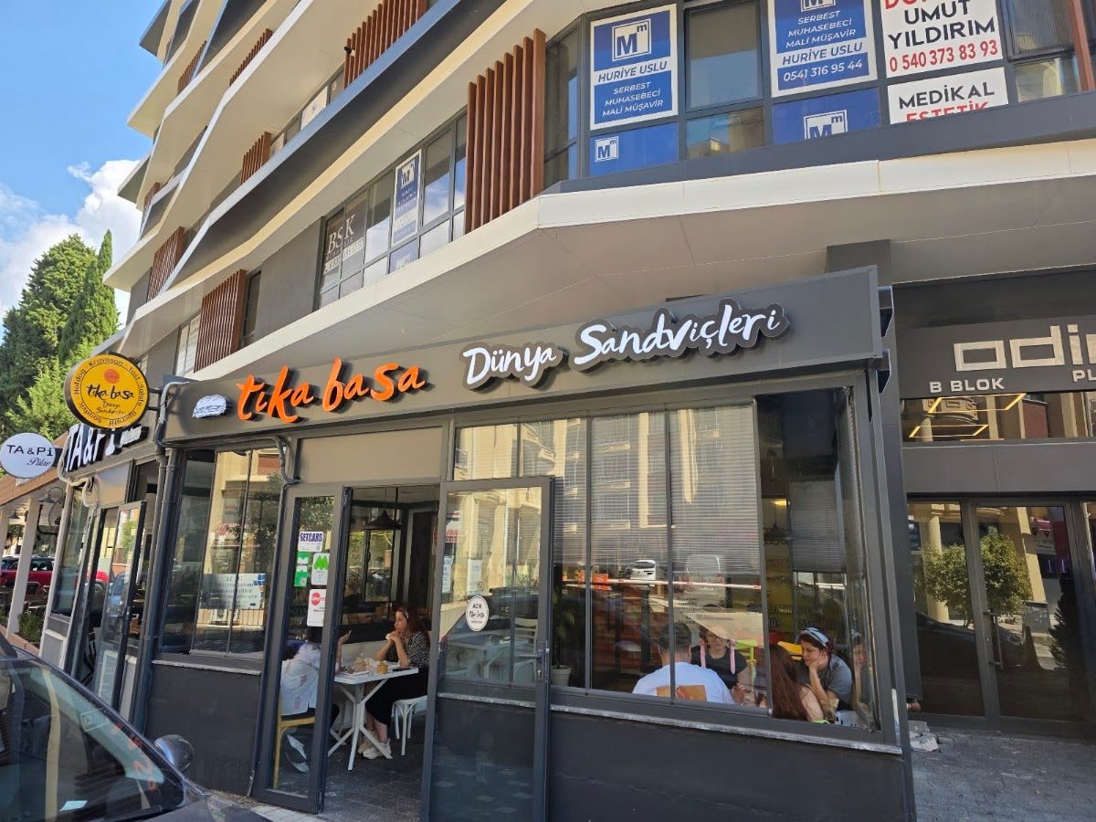 Tıka Basa Sandwich