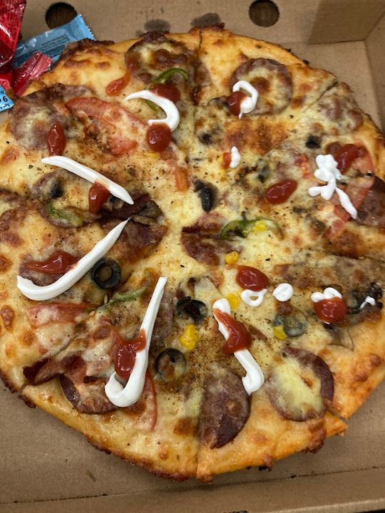Tikinti Pizza