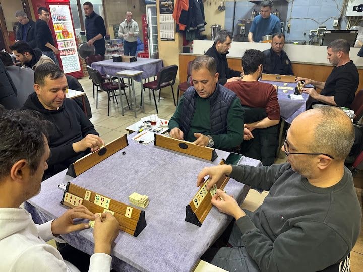 Tıkır Kıraathanesi