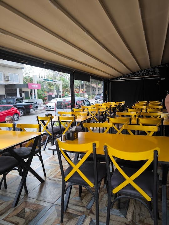 Tombiş Cafe