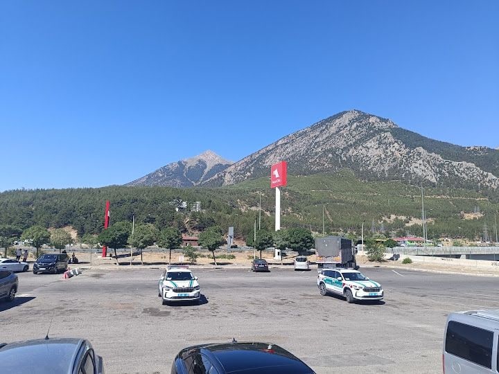 TOROSLAR POZANTI DİNLENME TESİSLERİ