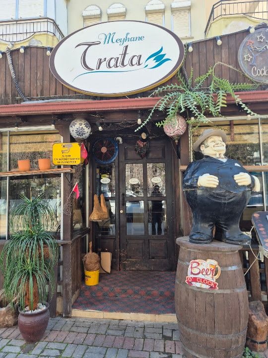 Trata Restaurant