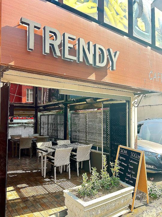 Trendy Cafe