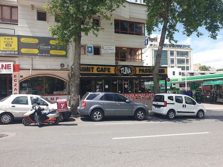 Tuna Simit Cafe