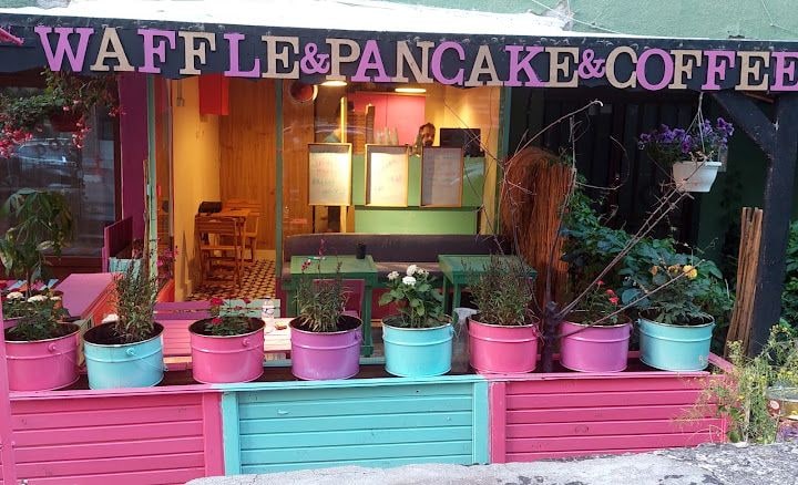 Tuni.co Waffle, Pankek, Coffee