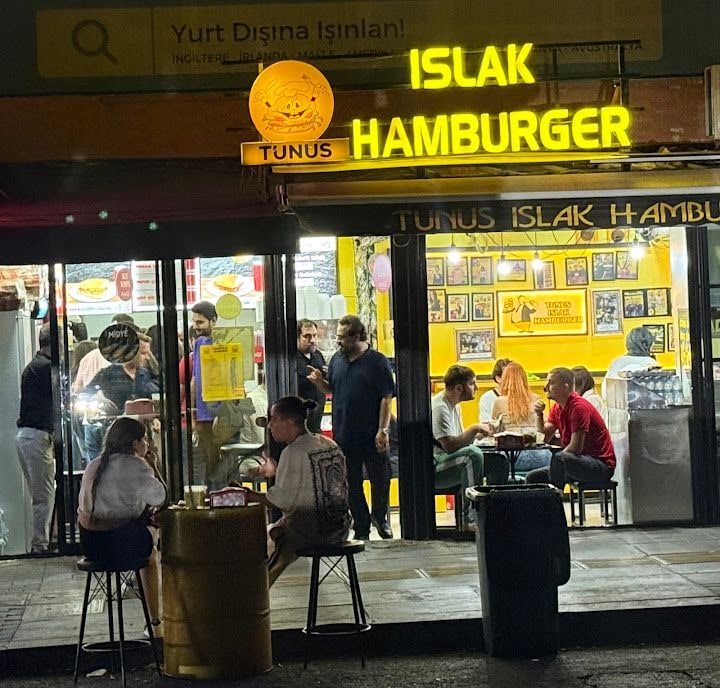 Tunus Islak Hamburger