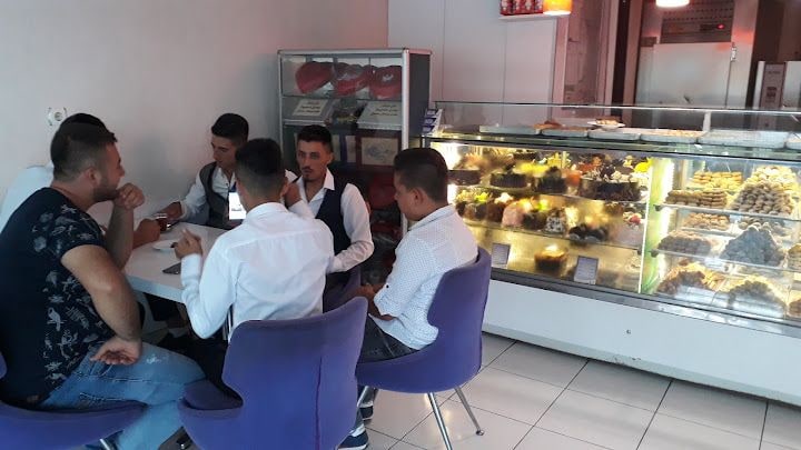 Turunçova Nur Pastanesi
