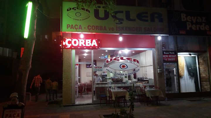 Üçler Paça