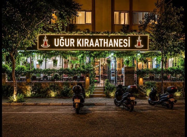 UĞUR APERATİF VE KAHVESİ