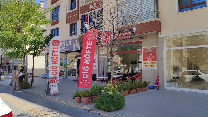Uğur Usta Adıyaman Etsiz Çiğköfte