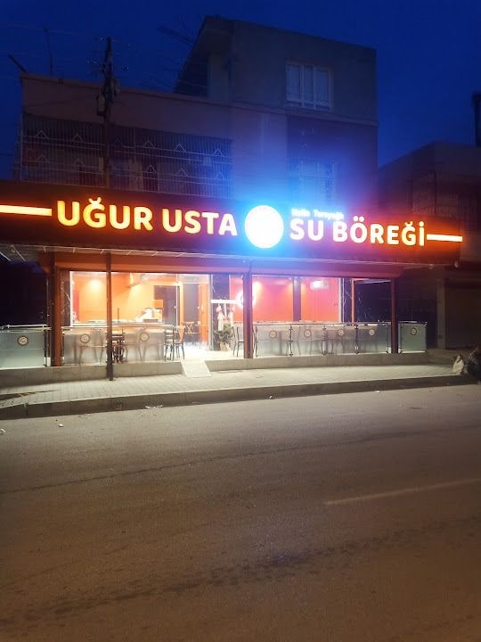 UĞUR USTA NEFİS SU BÖREĞİ