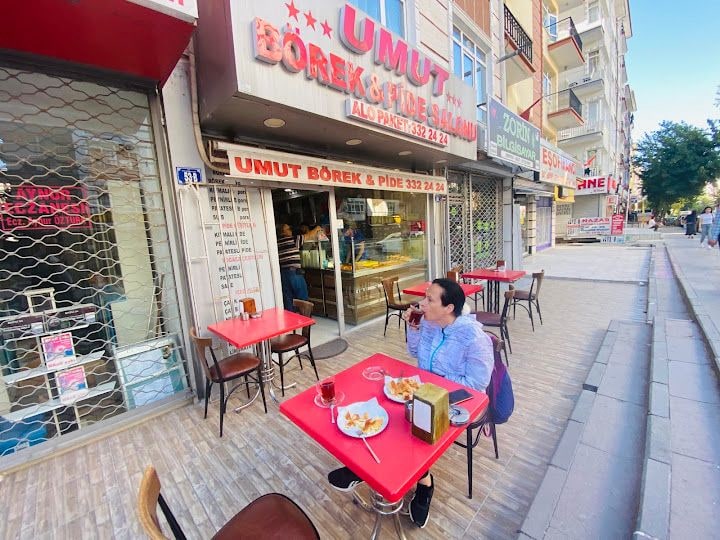 Umut Börek & Pide Salonu