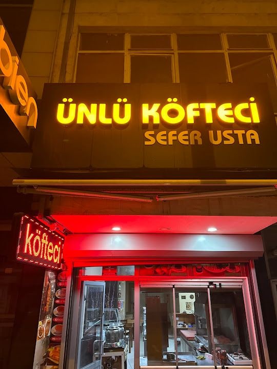 Ünlü köfteci Sefer Usta