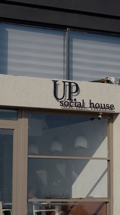 Up Social House