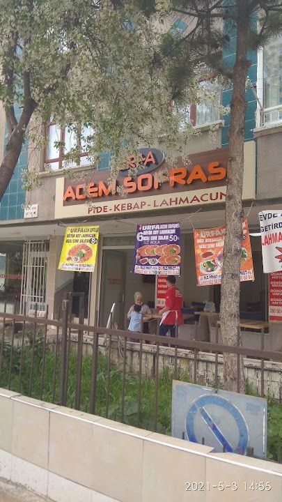 urfa lahmacun kebap pide sofrası