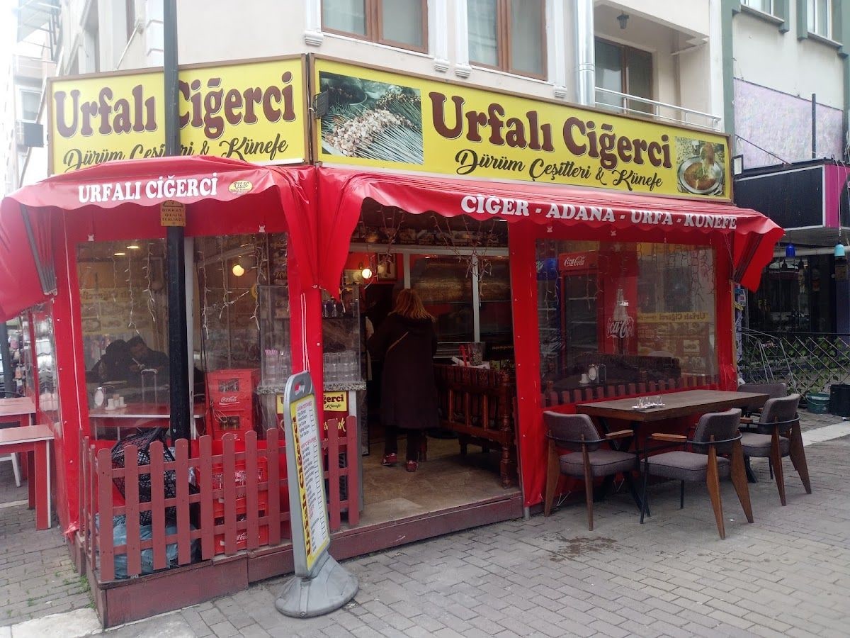 Urfalı cigerci çorba paca beyran