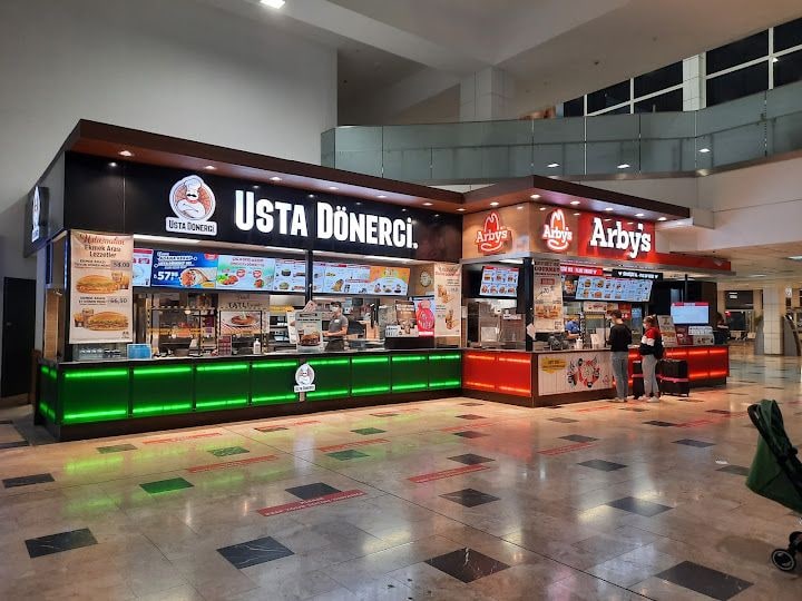 Usta Dönerci - Dış Hatlar T1 Pö Avm